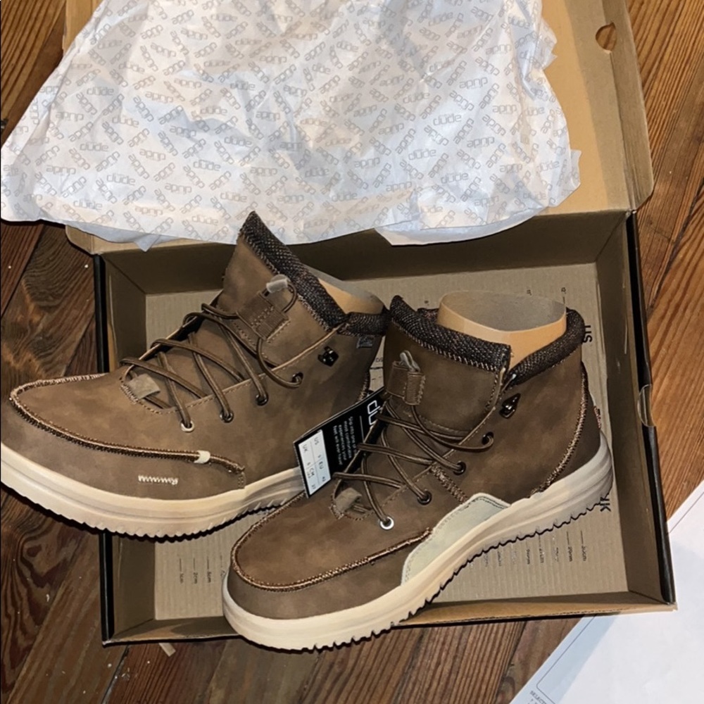 Brand new hey dudes size 9